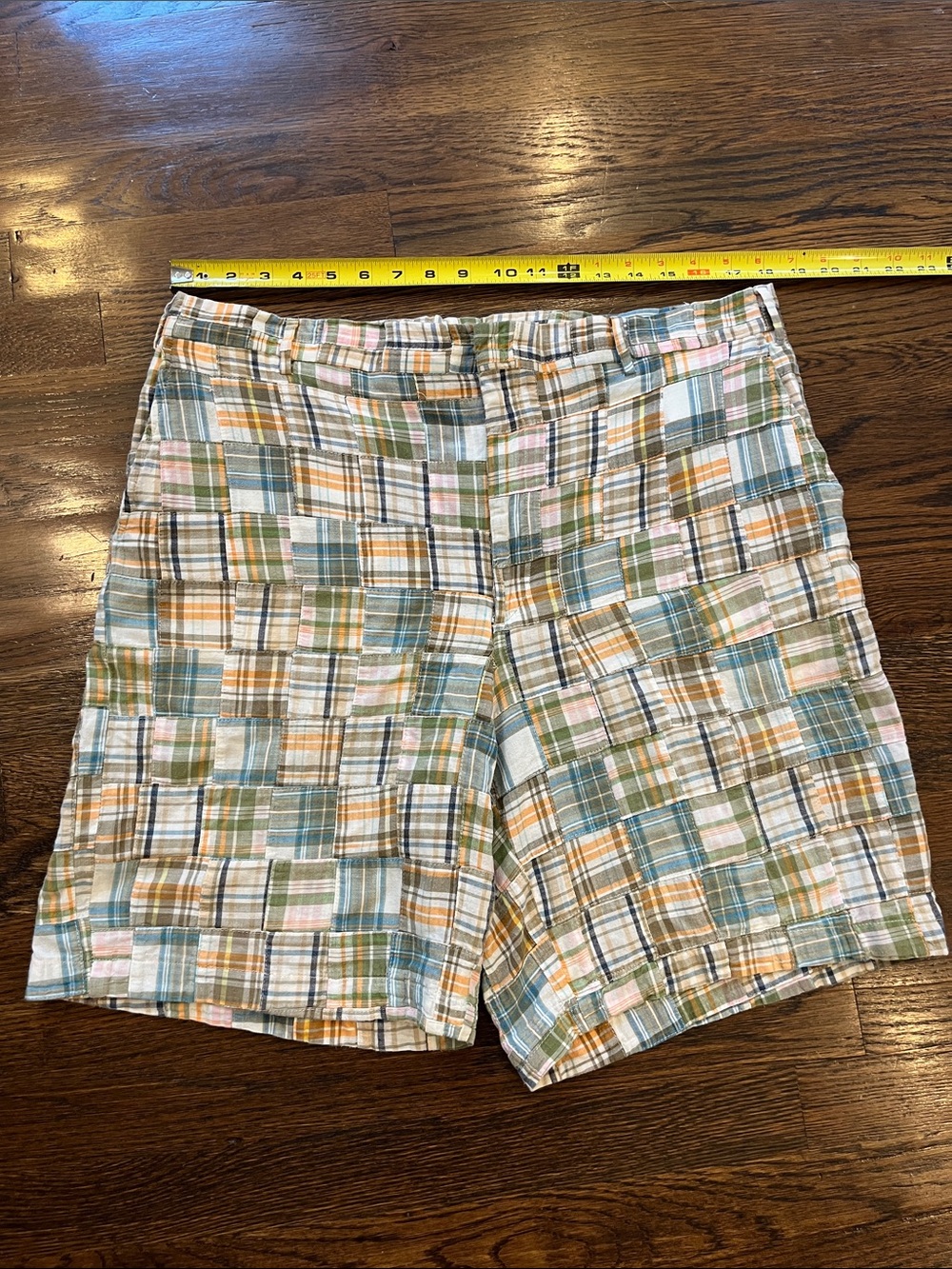 Men’s plaid shorts, size 36 perfect for Summer.made by Berle